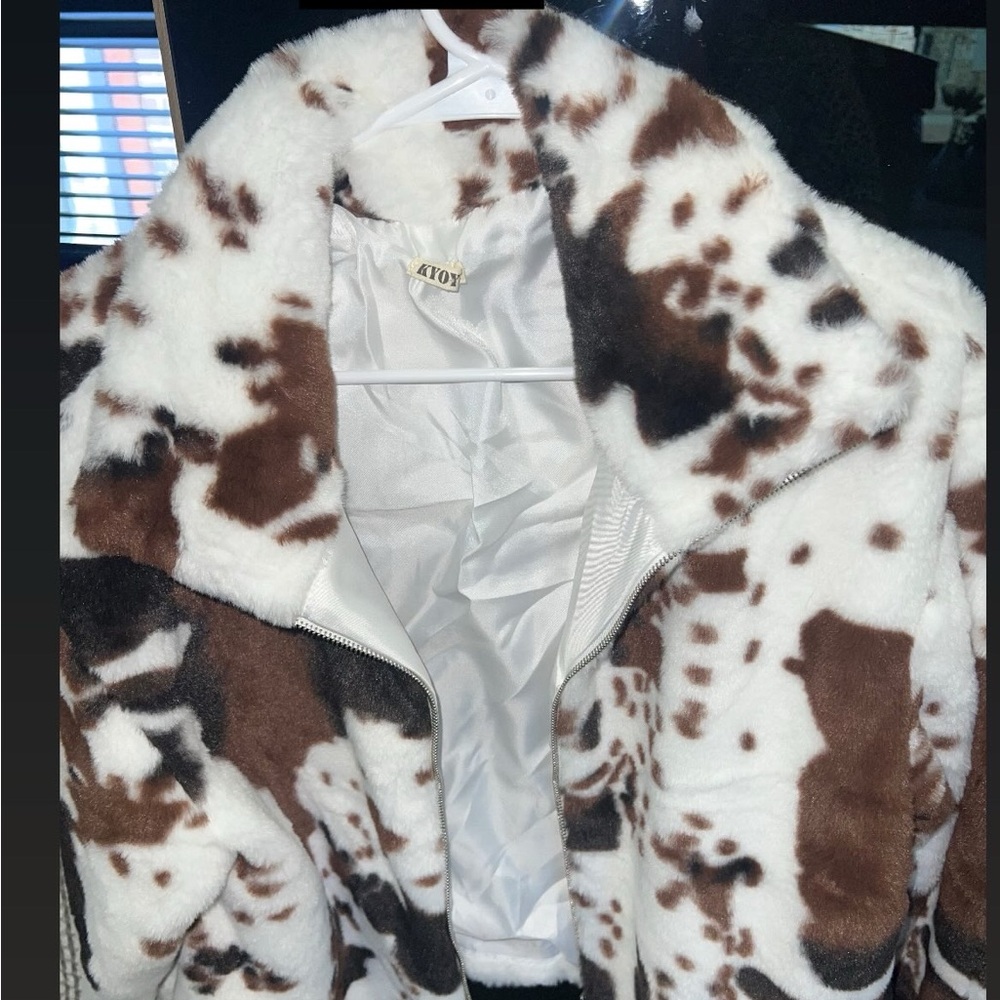 Faux Fur Cow Print Jacket - White & Brown
